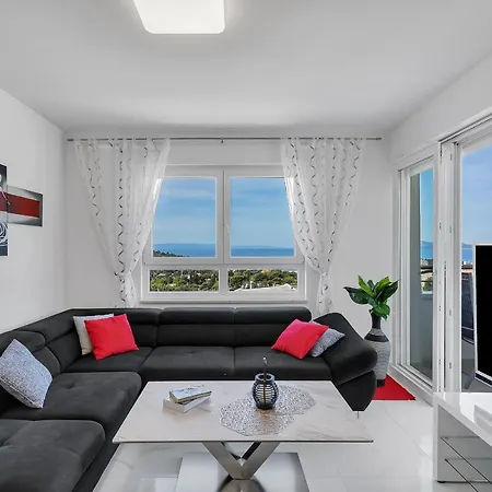 Navis, Sea View Apartmán