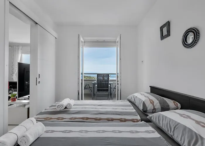 Navis, Sea View * Makarska