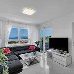Navis, Sea View Apartment