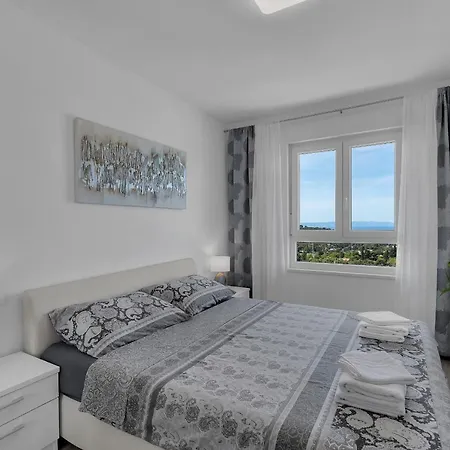 Apartment Navis, Sea View
