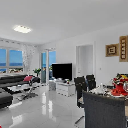 Apartment Navis, Sea View