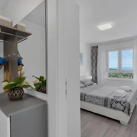 Navis, Sea View Apartamento Makarska
