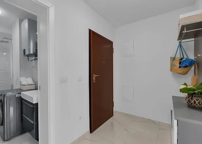 Navis, Sea View * Makarska