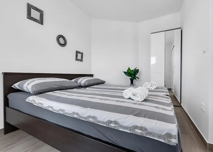 Apartament Navis, Sea View *