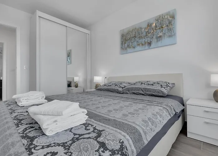 Apartman Navis, Sea View