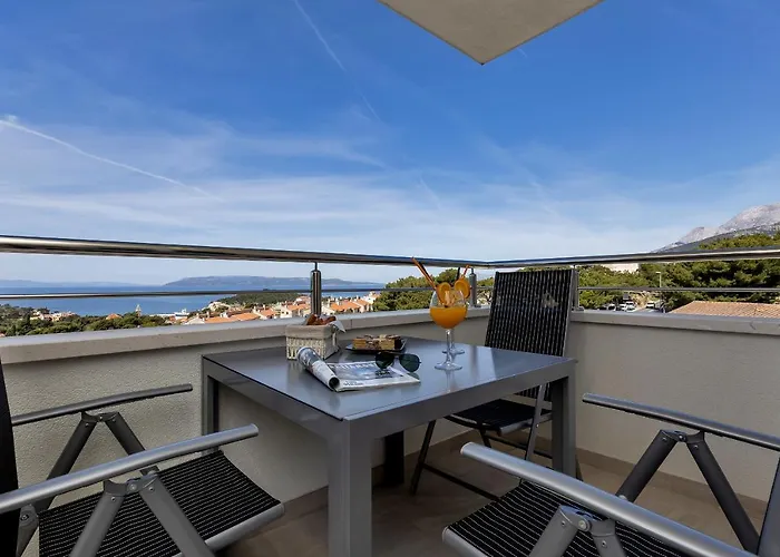 Navis, Sea View Makarska